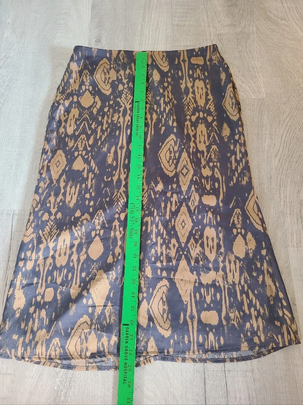 Dress Forum Midi Skirt Size M